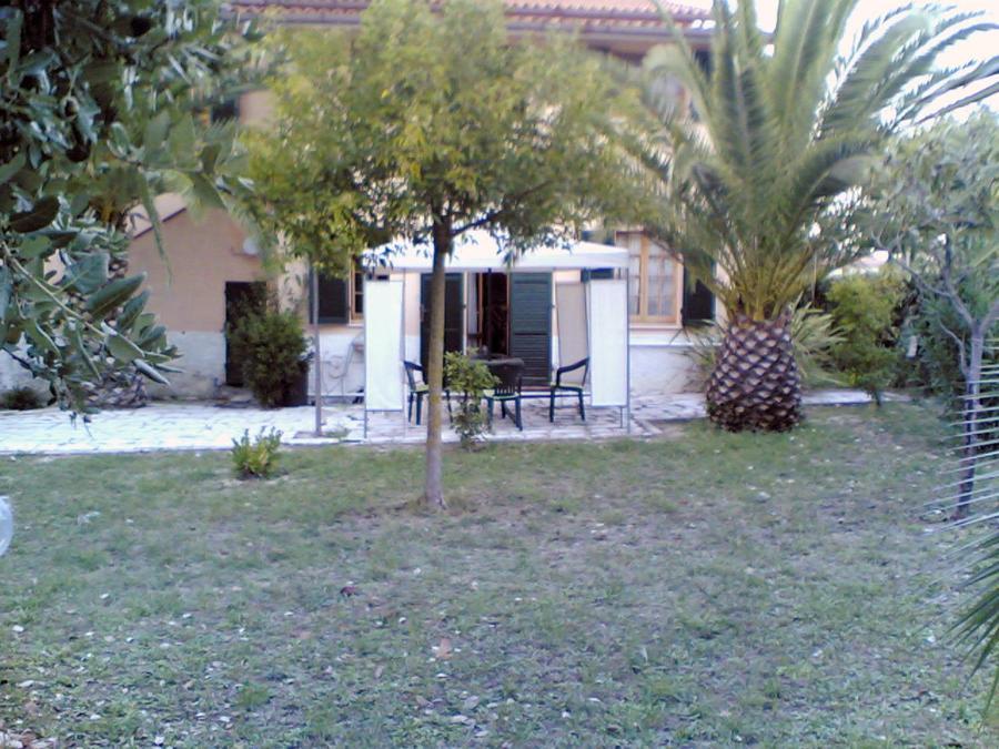 Bed&Breakfast Giardino Agritourist Controguerra Exterior photo